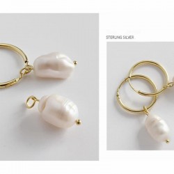 Elegantes Pendientes con acabados de Oro 18k y Perla Barroca Blanca