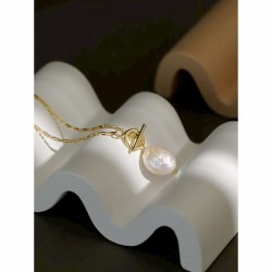 Elegancia Refinada: Collar Gargantilla con Cadena de Plata de ley 925 Chapada en Oro con Perla Barroca