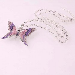 Collar diseñado con mariposa de colores y cristal austríaco