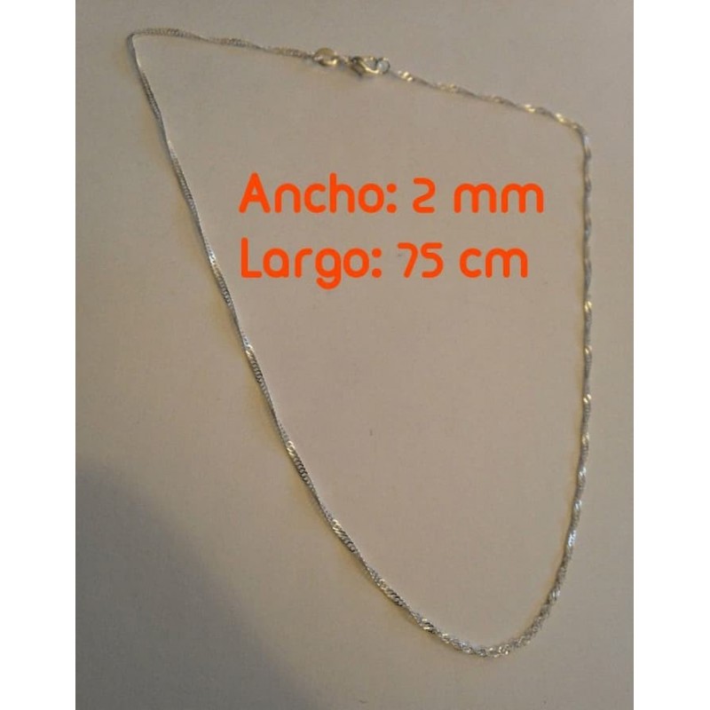 Collar cadena de acero acabada en plata diseño de 75 cm de largo