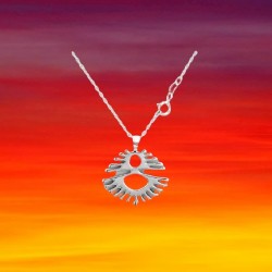 Encanto Etéreo: Collar de Plata de Ley 925 con Deslumbrante Colgante de Fantasía