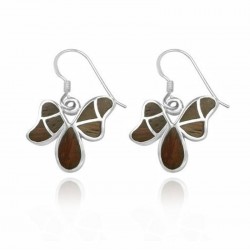 Pendientes de mujer diseñados con una mariposa fabricados en plata 925 y madera