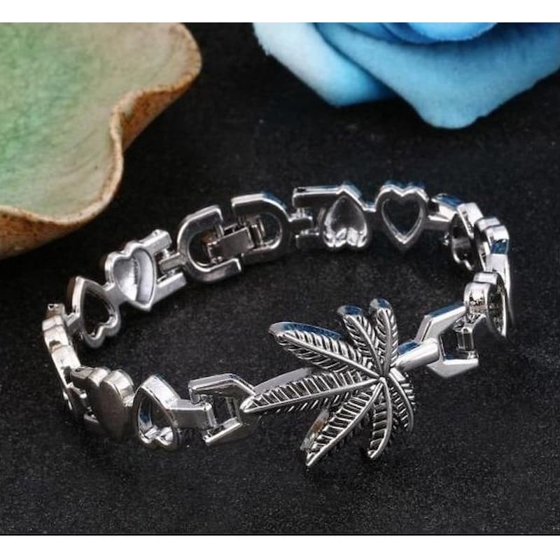 Pulsera de acero diseñada con el Símbolo del cannabis