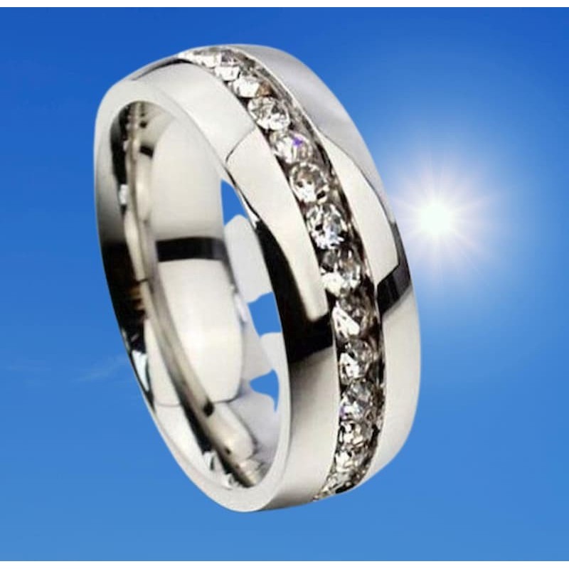 Alianzas de acero inoxidable con circonitas blancas: Elegancia y resistencia para parejas