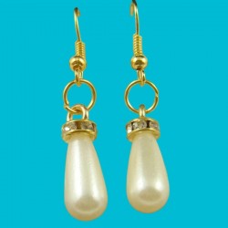 Pendientes colgantes con perlas alargadas con gancho chapado en oro 9k