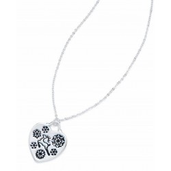 Collar para mujer de acero acabado en plata con un colgante con grabado celta