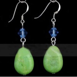 Pendientes con ganchos chapados en plata con cristal azul y piedras turquesa