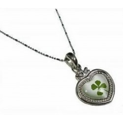 Collar de acero inoxidable chapado en plata con acrílico y diseñado trébol de Irlanda