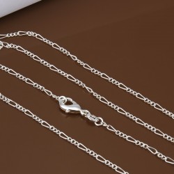 Cadena fígaro chapada en plata diseño 3X1 de 2,3 mm de ancho