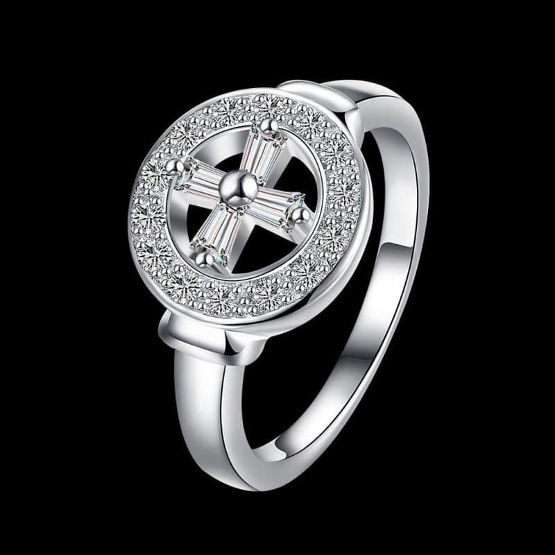 Original anillo de acero bañado en plata fina con circonias cúbicas de color blanco