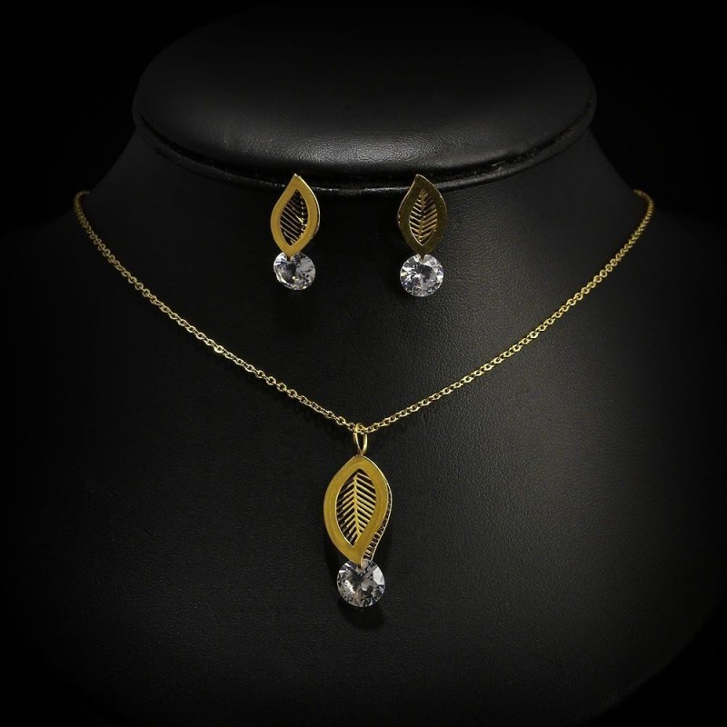 Conjunto de collar y pendientes chapados en oro con circonias grandes y diseño hoja