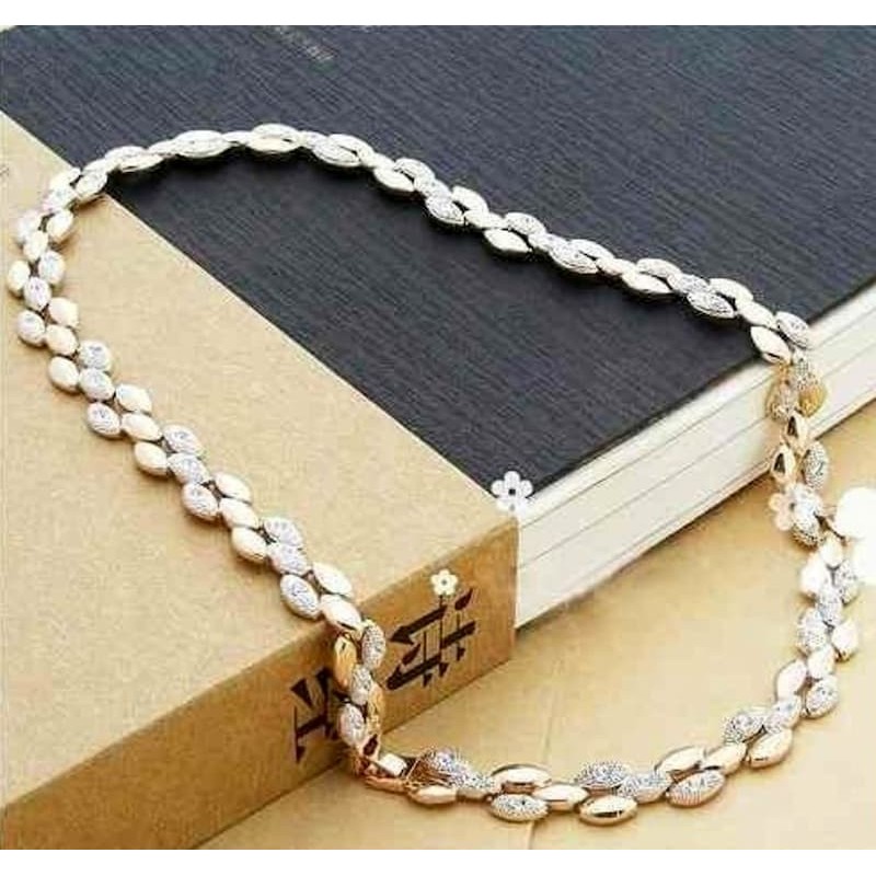 Gargantillas Choker oro