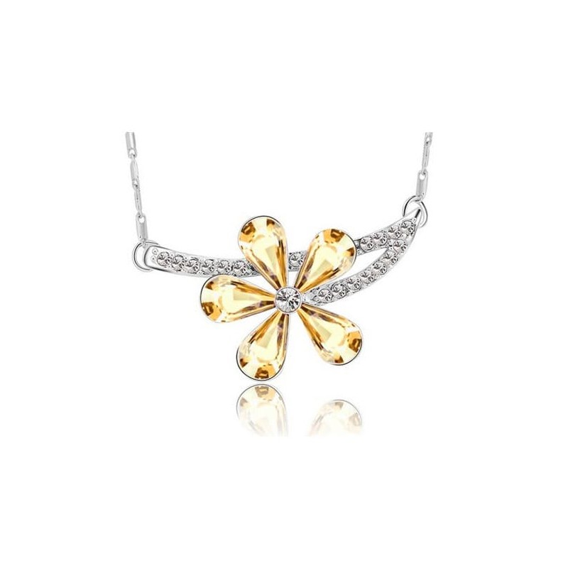 Collar para mujer con colgante en forma de flor de cristal facetado color amarillo y cadena plateada.
