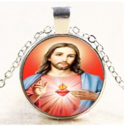 Collar cabujón de acero chapado en plata con imagen Sagrado Corazón y cadena de 48 cm de largo