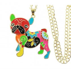 Collar dorado con colgante...