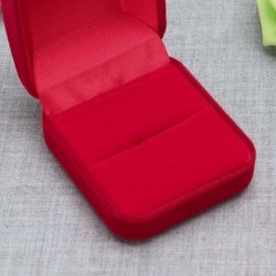 Alianza de compromiso de plata de ley 925 con circonia de color blanco y pequeños cristales