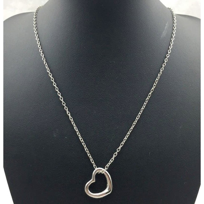 Cadena collar de 45 cm de largo chapado en plata con colgante de corazón