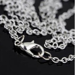 Collar bañado en plata con colgante diseño de dos delfines con piedra cristal púrpura para mujer