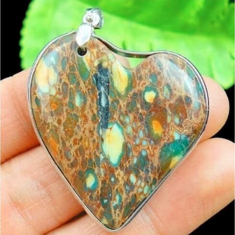 Colgante de acero chapado en plata con piedra jaspe de imitación