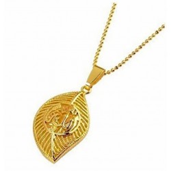 Collar islámico diseñado con un a hoja dorada y cadena chapada en oro 18k