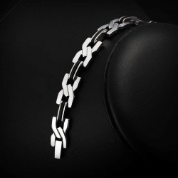 Pulsera de hombre fabricada en acero inoxidable quirúrgico