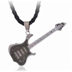 Collar con cordón de piel trenzado y colgante guitarra