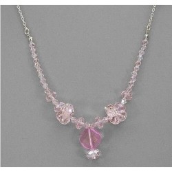 Collar para mujer con piedras de cristales de color rosado