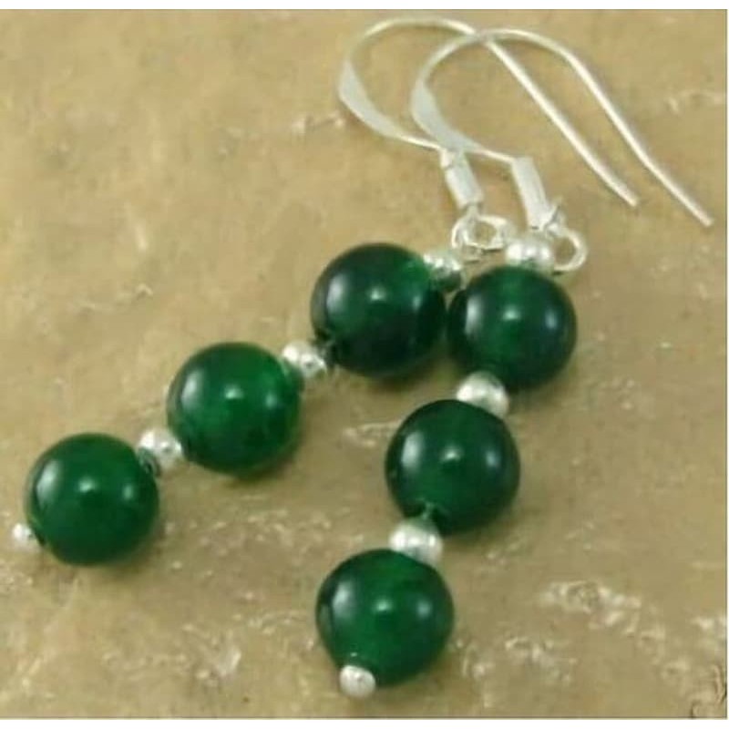 Pendientes con piedras verdes