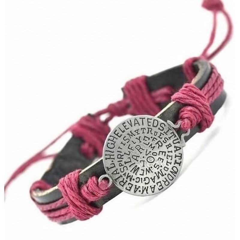 Pulsera ajustable de piel y metal con pieza central redonda con inscripciones