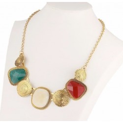 collar con estilo choker