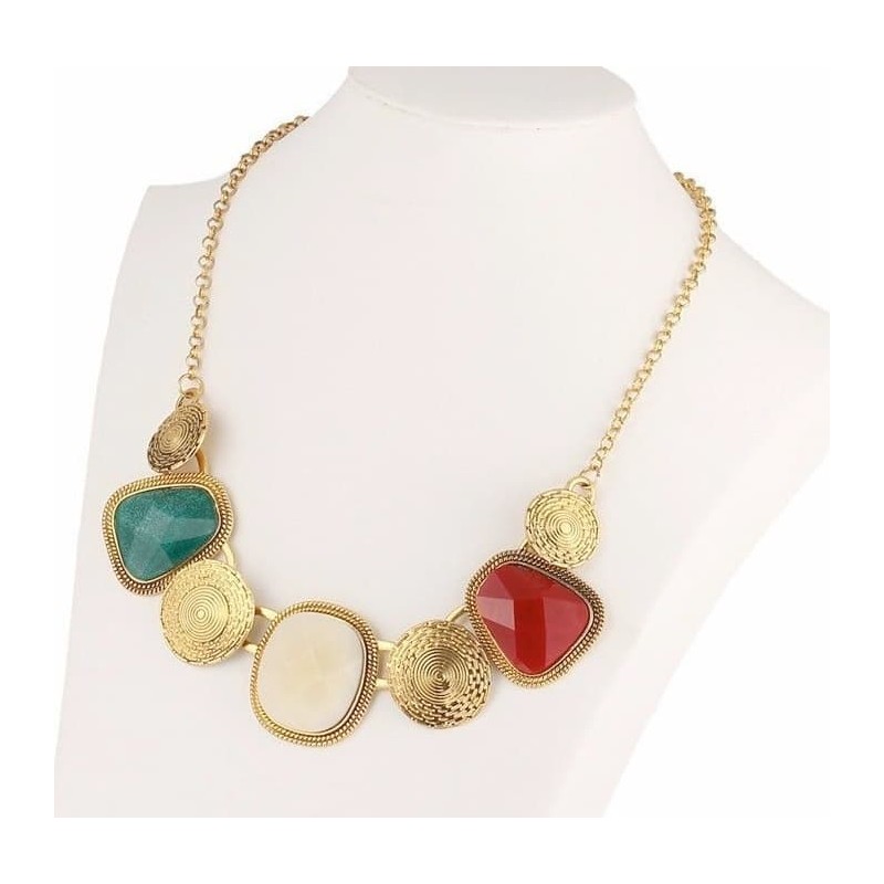 collar con estilo choker