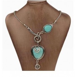 Collar vintage con piedra...