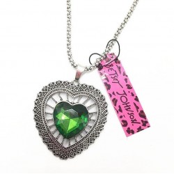 Collar Betsey Johnson con...