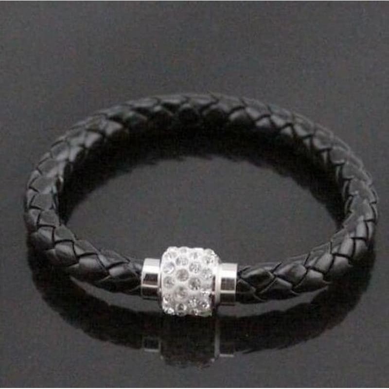 Brazalete de cuero vacuno con cierre magnético de color negro o marrón