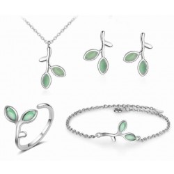 Set completo de bisutería...