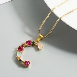 Collar con piedras y letra...