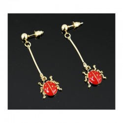 Pendientes de acero chapado en oro diseño mariquitas de la marca Betsey Johnson