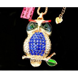 Collar Betsey Johnson con...