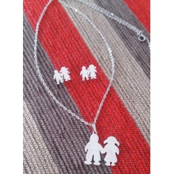 Conjunto de collar y pendientes en acero inoxidable