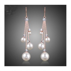 Pendientes largos acabado oro rosa con perlas blancas de fantasía