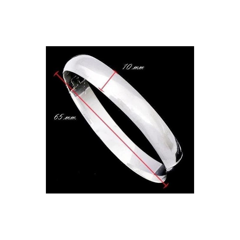 Pulsera ancha de 1 cm con acabado enchapado en plata brillante, diseño de brazalete rígido y moderno.