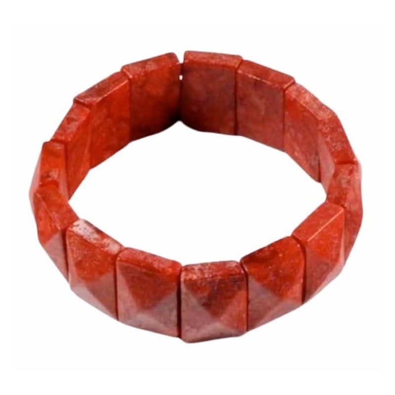 Brazalete para mujer fabricado con cuentas de coral rojo natural y cierre de acero inoxidable hipoalergénico.