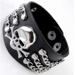 Brazalete punk de piel y acero