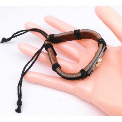 Pulsera de piel vacuna y acero ajustable con diseño náutico
