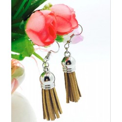 Pendientes con borlas