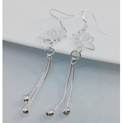 Pendientes largos de mujer