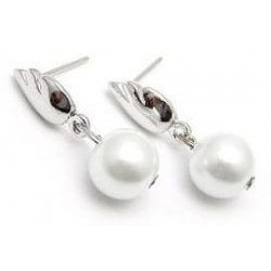 Pendientes con pequeña perla