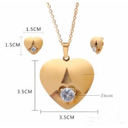Conjunto de collar y pendientes corazón fabricados en acero inoxidable chapado en oro