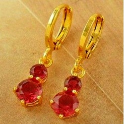 Pendientes gold filled largos con piedras rojas de alta calidad