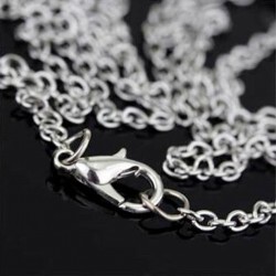 Collar de acero acabado en plata con piedra de cristal y diseño Love